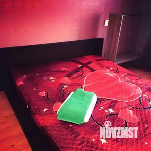 1-к квартира, посуточно, 40м2, 5/10 этаж