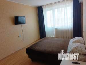 1-к квартира, посуточно, 40м2, 8/10 этаж