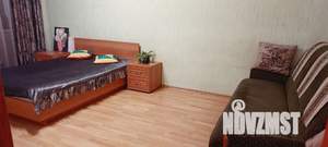 1-к квартира, посуточно, 38м2, 4/10 этаж