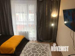 Студия квартира, посуточно, 35м2, 3/14 этаж