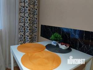 1-к квартира, посуточно, 40м2, 2/10 этаж