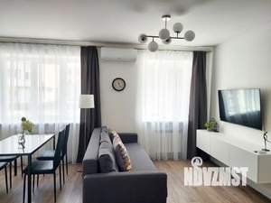 Студия квартира, посуточно, 42м2, 1/4 этаж