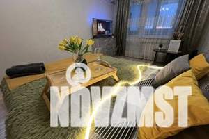 1-к квартира, посуточно, 44м2, 8/10 этаж