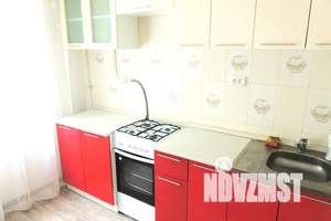 1-к квартира, посуточно, 38м2, 1/9 этаж