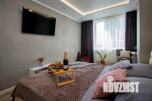 1-к квартира, посуточно, 48м2, 3/18 этаж