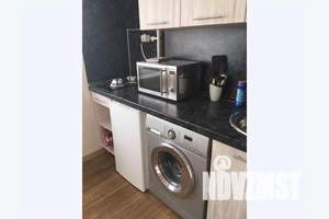 1-к квартира, посуточно, 44м2, 4/9 этаж