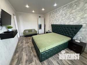 1-к квартира, посуточно, 36м2, 1/1 этаж