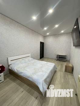 1-к квартира, посуточно, 40м2, 3/10 этаж