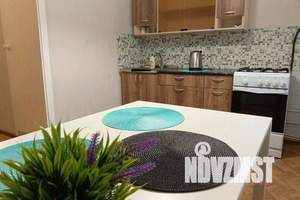 1-к квартира, посуточно, 40м2, 2/10 этаж