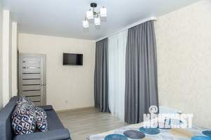 1-к квартира, посуточно, 40м2, 4/10 этаж