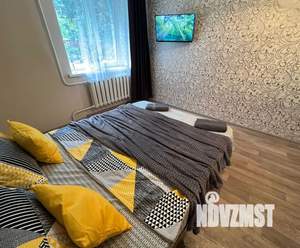 1-к квартира, посуточно, 40м2, 1/5 этаж