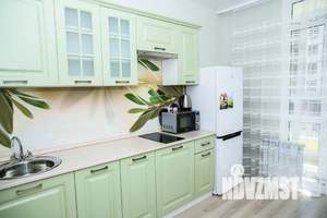 1-к квартира, посуточно, 40м2, 2/10 этаж