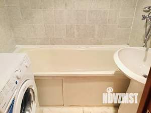 1-к квартира, посуточно, 40м2, 9/9 этаж