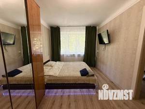 1-к квартира, посуточно, 42м2, 1/1 этаж