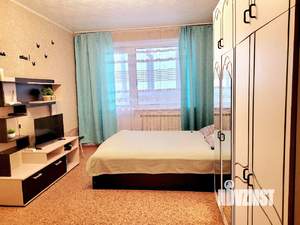 1-к квартира, посуточно, 35м2, 4/10 этаж