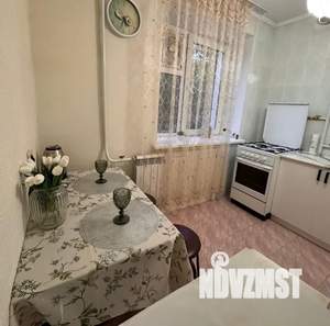 1-к квартира, посуточно, 40м2, 3/5 этаж