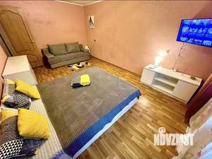 1-к квартира, посуточно, 38м2, 3/6 этаж