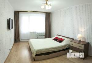 1-к квартира, посуточно, 34м2, 3/10 этаж