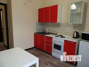 1-к квартира, посуточно, 37м2, 4/18 этаж