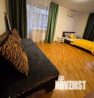 1-к квартира, посуточно, 40м2, 3/5 этаж