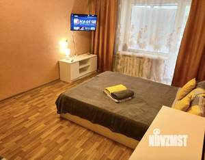 1-к квартира, посуточно, 38м2, 3/6 этаж