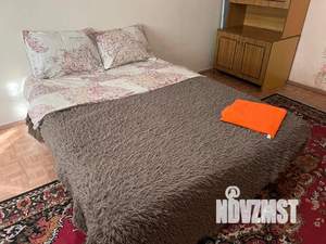1-к квартира, посуточно, 68м2, 1/10 этаж