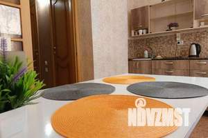 1-к квартира, посуточно, 43м2, 6/9 этаж