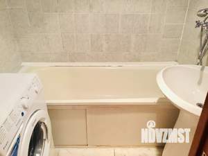 1-к квартира, посуточно, 40м2, 9/9 этаж