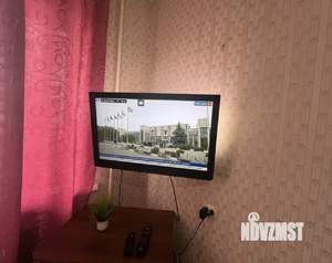 1-к квартира, посуточно, 44м2, 4/10 этаж