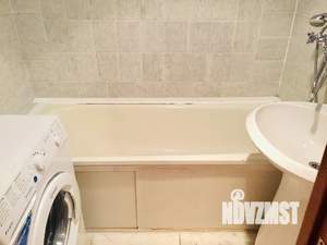 1-к квартира, посуточно, 40м2, 9/9 этаж