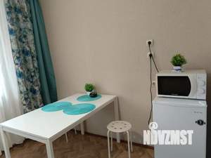 1-к квартира, посуточно, 38м2, 2/9 этаж