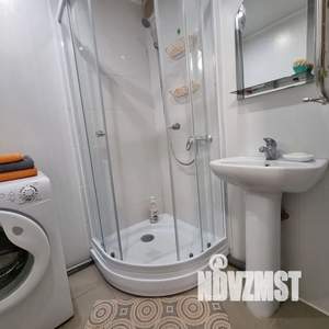 1-к квартира, посуточно, 36м2, 1/1 этаж