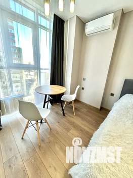 Студия квартира, посуточно, 40м2, 7/14 этаж