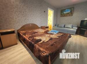 1-к квартира, посуточно, 43м2, 3/5 этаж