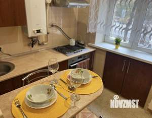 1-к квартира, посуточно, 40м2, 1/5 этаж