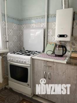 2-к квартира, на длительный срок, 45м2, 1/5 этаж