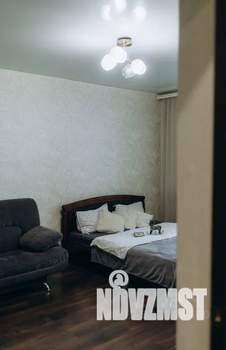 1-к квартира, посуточно, 38м2, 7/9 этаж