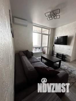 1-к квартира, посуточно, 48м2, 7/10 этаж