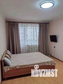 1-к квартира, посуточно, 37м2, 1/1 этаж