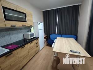 Студия квартира, посуточно, 38м2, 1/14 этаж