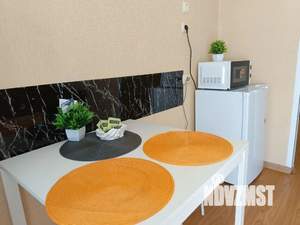 1-к квартира, посуточно, 35м2, 2/9 этаж