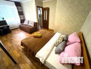 1-к квартира, посуточно, 44м2, 1/1 этаж