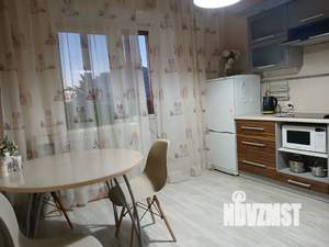 1-к квартира, посуточно, 44м2, 10/17 этаж