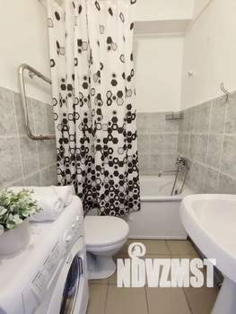 Студия квартира, посуточно, 29м2, 11/13 этаж