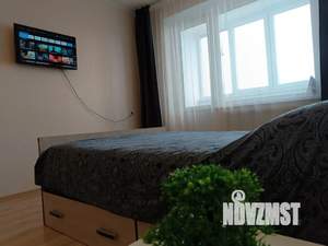 1-к квартира, посуточно, 37м2, 2/10 этаж