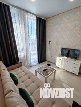 1-к квартира, посуточно, 38м2, 12/18 этаж