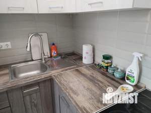 Студия квартира, посуточно, 28м2, 1/5 этаж