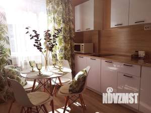 1-к квартира, посуточно, 35м2, 2/10 этаж