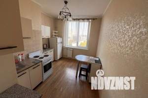 1-к квартира, посуточно, 53м2, 10/18 этаж