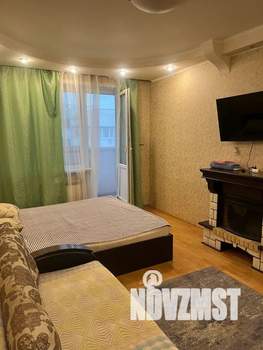 1-к квартира, посуточно, 40м2, 9/10 этаж